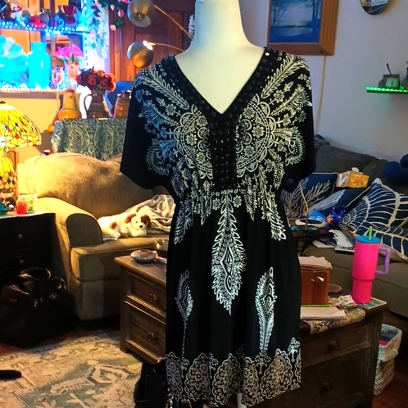 Black and White By I.C.U. V-Neck Dress Size M - Picture 1 of 4